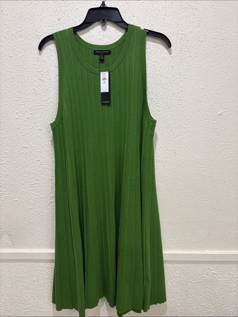 Banana Republic Bright Green Ribbed Sleeveless Midi Dress
